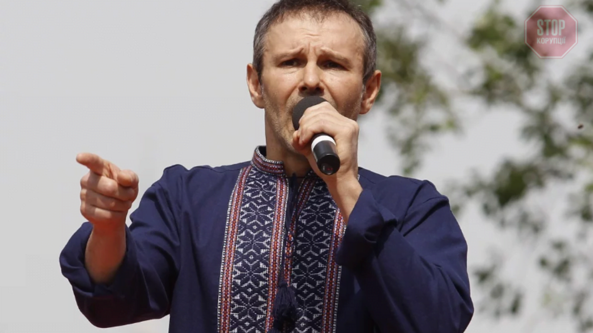 Вакарчук не зумів назвати суму, яку заробила його група на новорічному корпоративі у Мінську (відео)