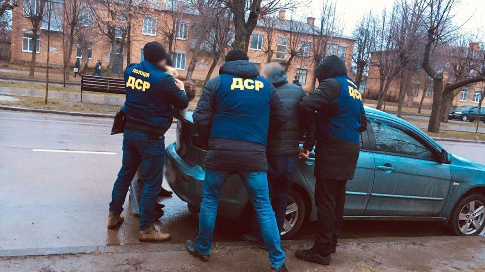 У Чернігові поліція викрила групу осіб на постачанні та збуті наркотиків у СІЗО