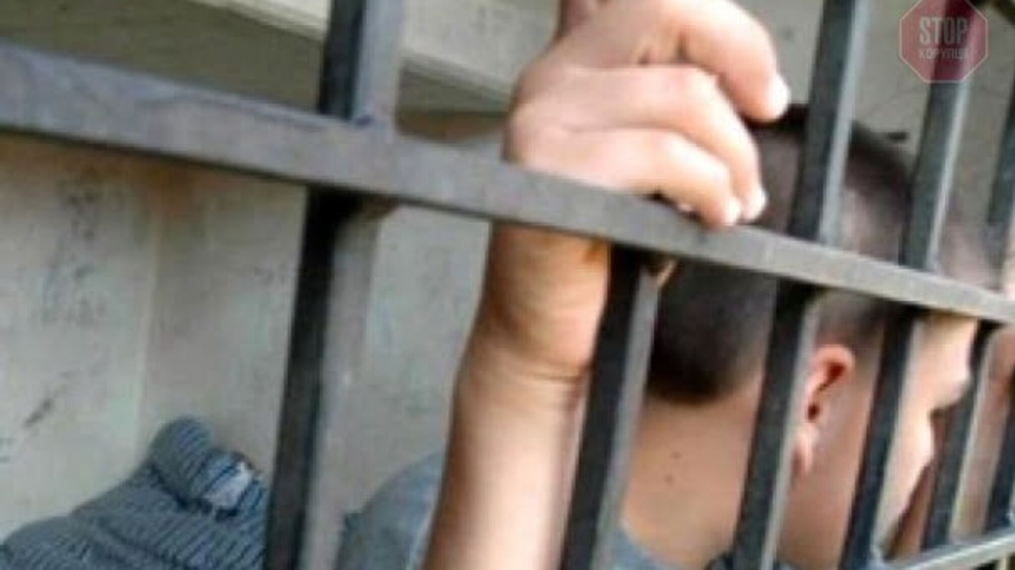 Двоє підлітків на Миколаївщині зґвалтували чоловіка з інвалідністю