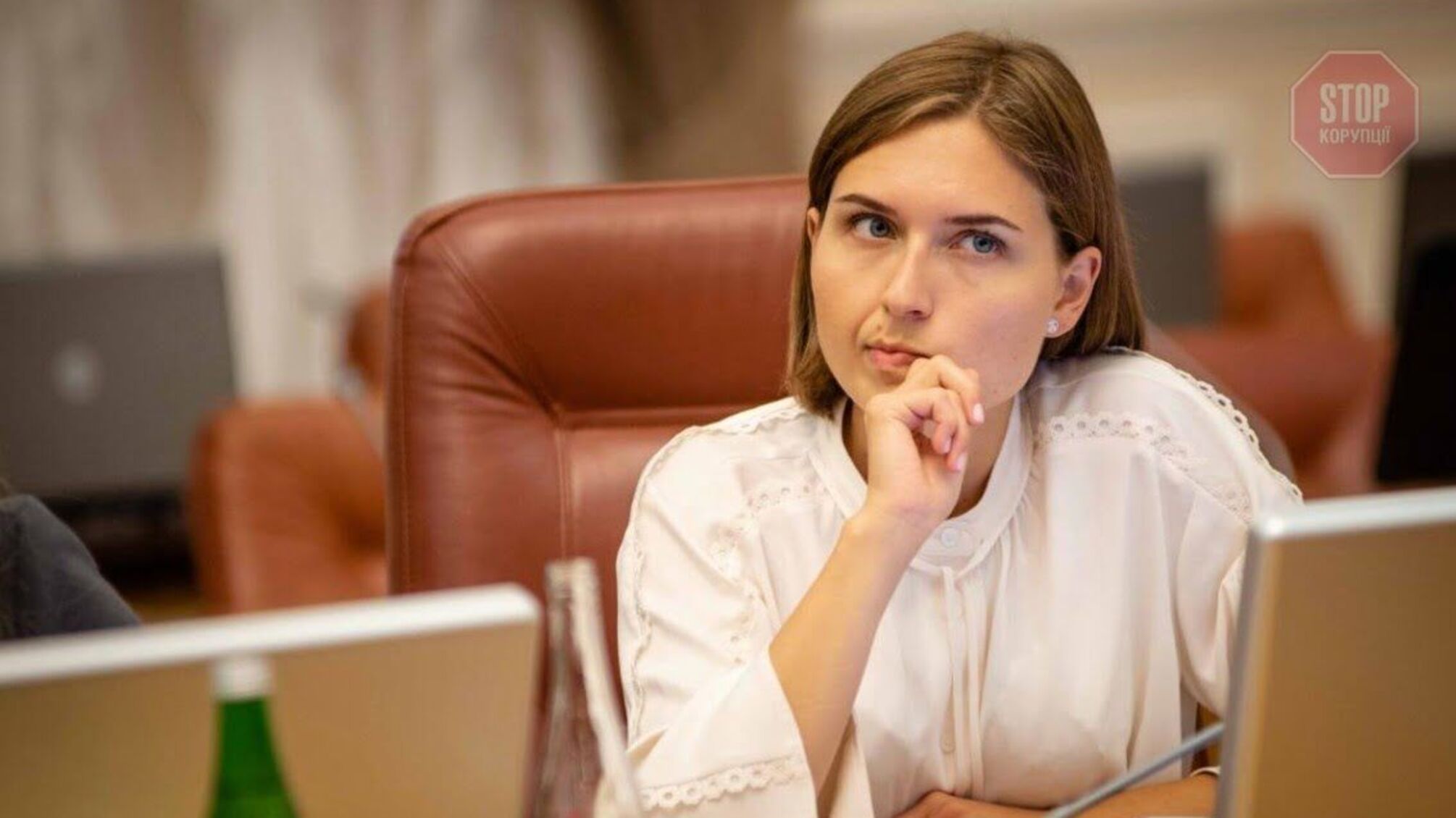 Журналісти дізналися, яку зарплату насправді отримує Новосад – подробиці