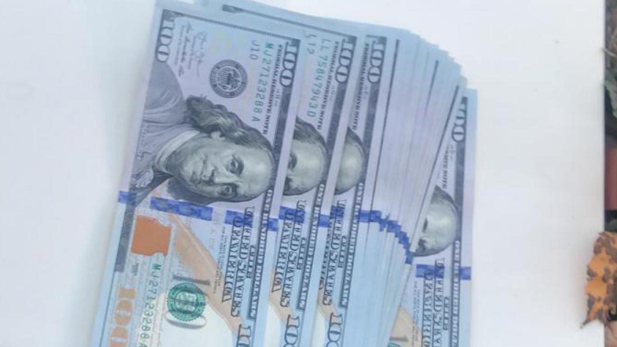 4000 доларів США за пом'якшення покарання підозрюваному - ДБР затримало слідчого поліції Київської області