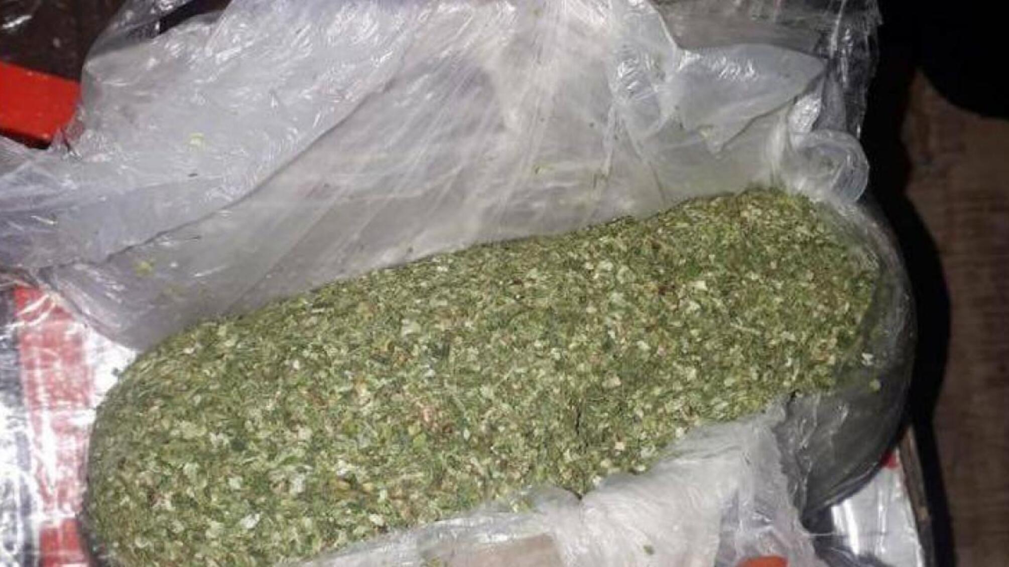 Збут канабісу в місцях позбавлення волі - посадовцю «Чортківської установи виконання покарань» повідомлено про підозру (ВІДЕО)