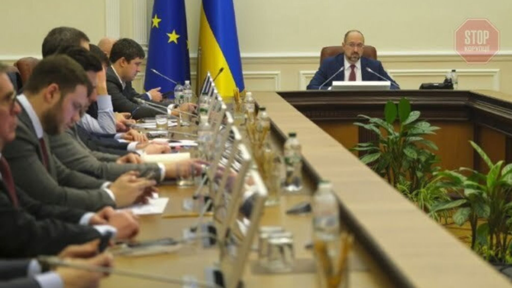 У Кабміні дозволили використовувати гроші із COVID-фонду на зйомки серіалів