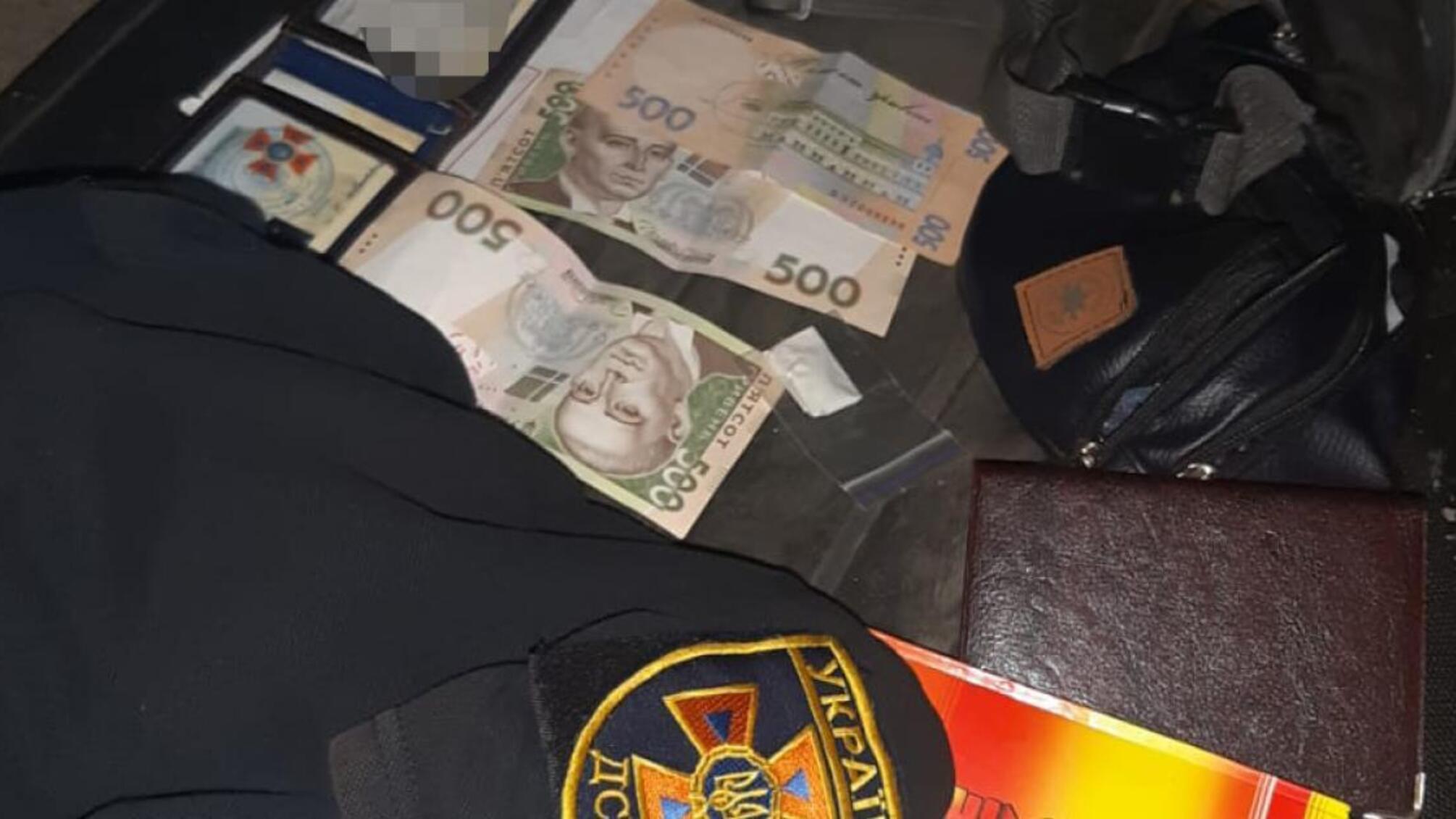 Постачання амфeтаміну наркозалежним – працівник ДСНС постане перед судом