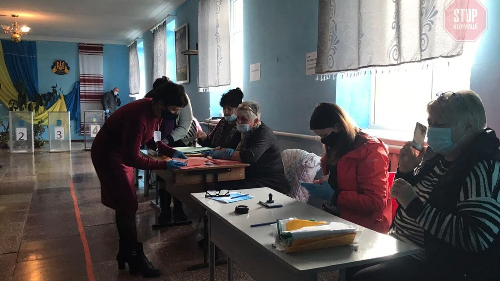 На місцеві вибори прийшли 10,5 мільйонів українців 