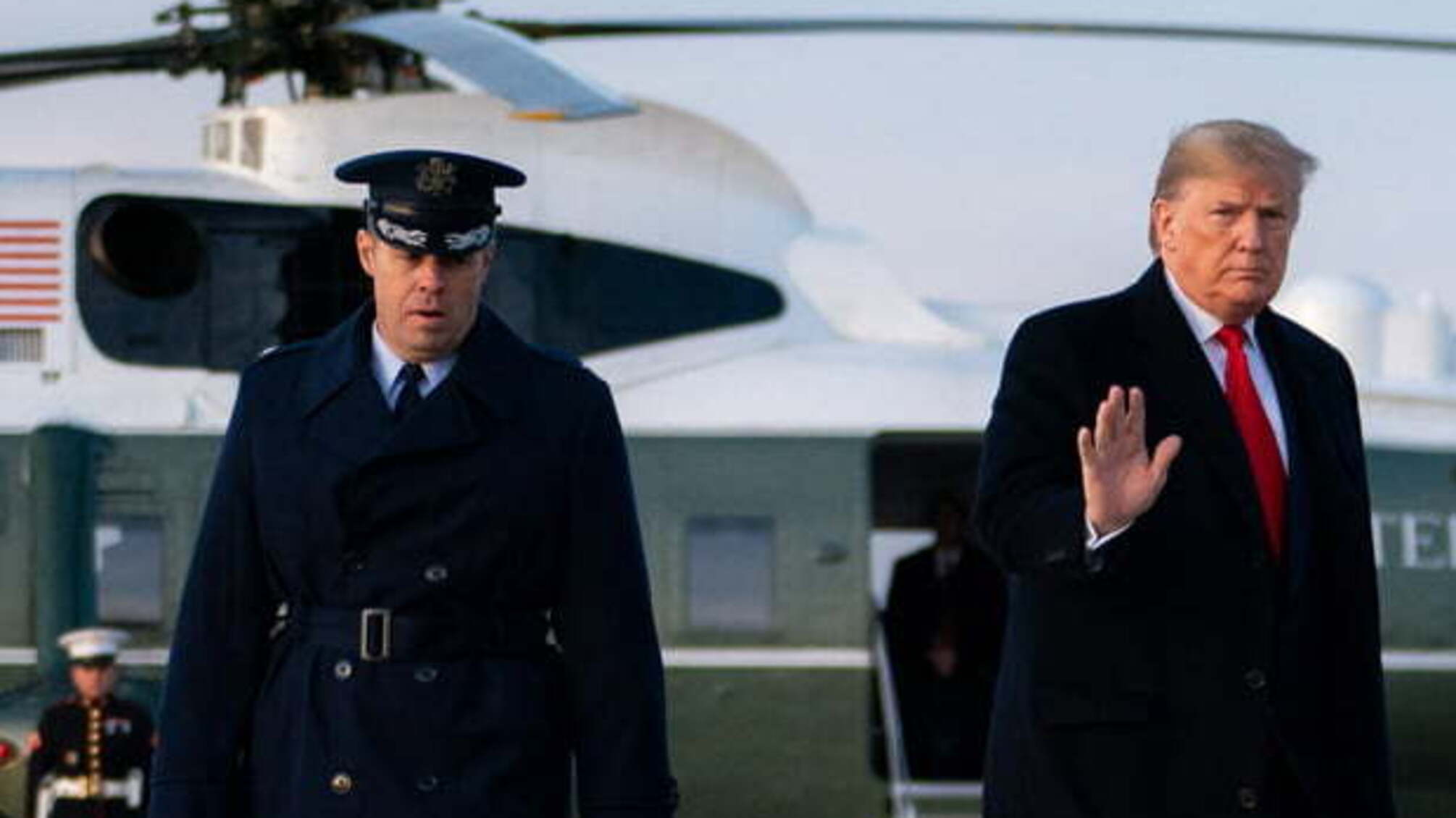 Трамп виписався зі шпиталю та перейшов на карантин