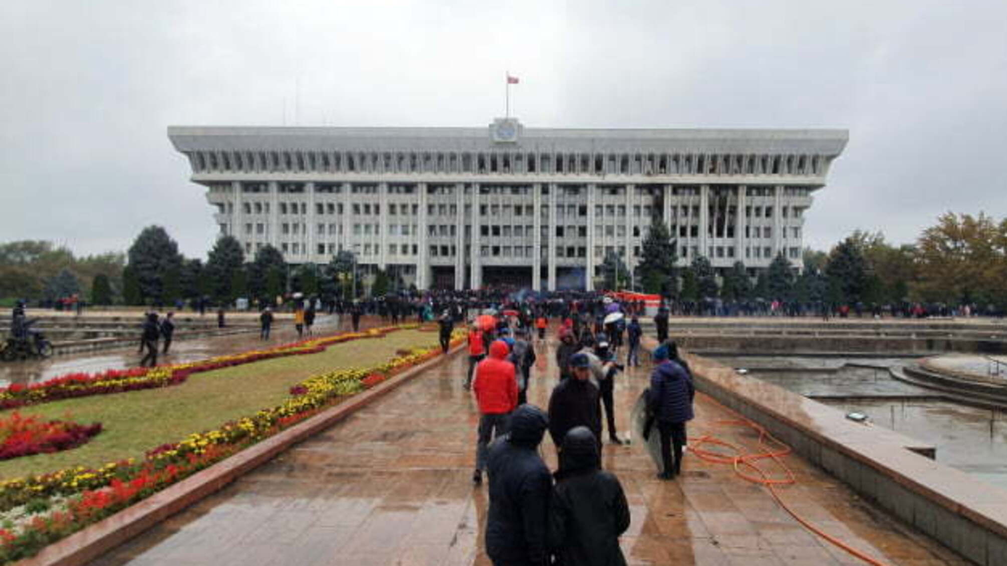 У парламенті Киргизстану заявляють про незаконність призначення прем'єра