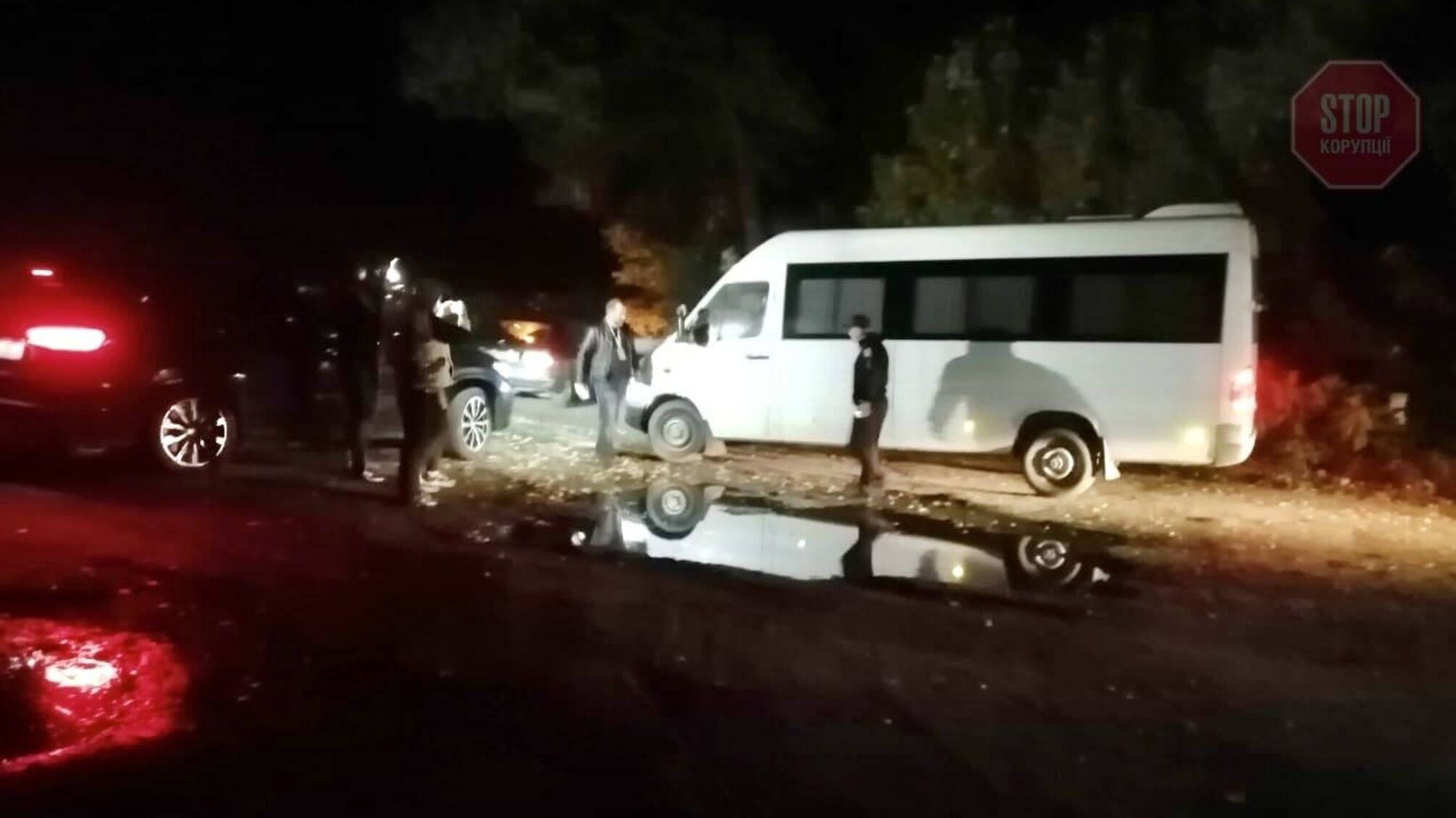 На Дніпропетровщині зафіксували буси, в яких могли возити провокаторів під вибори (фото)