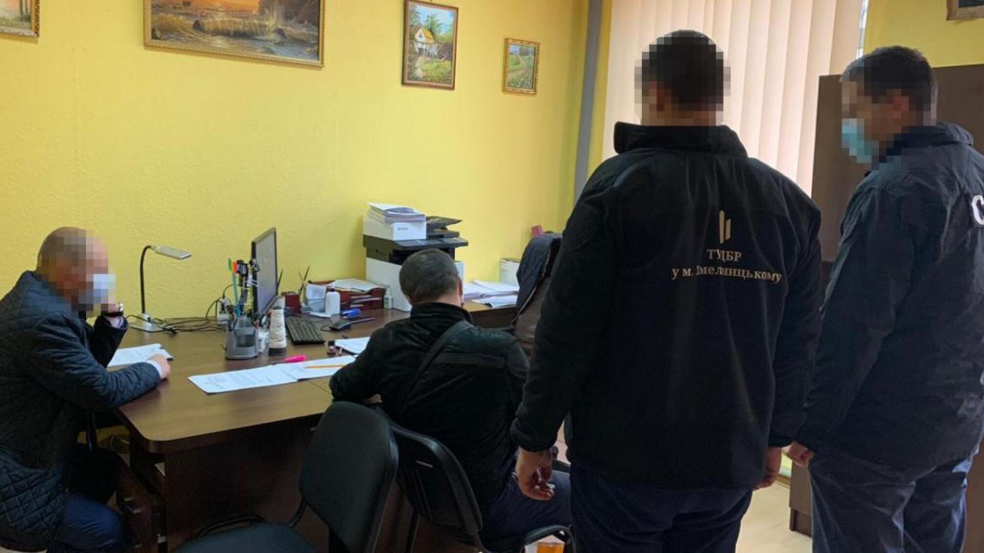 Недорахування до бюджету понад 400 000 грн – слідчі ДБР повідомили про підозру головному державному ревізору-інспектору ГУ ДФС Вінниччини