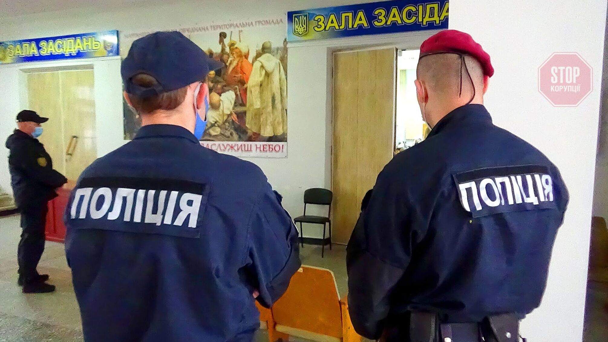 Тотальна фальсифікація: на Дніпропетровщині меру Жадько не вдається зупинити перевірку бюлетенів