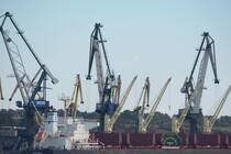 Керівників порту «Южний» викрили на зловживаннях у 47,5 млн грн