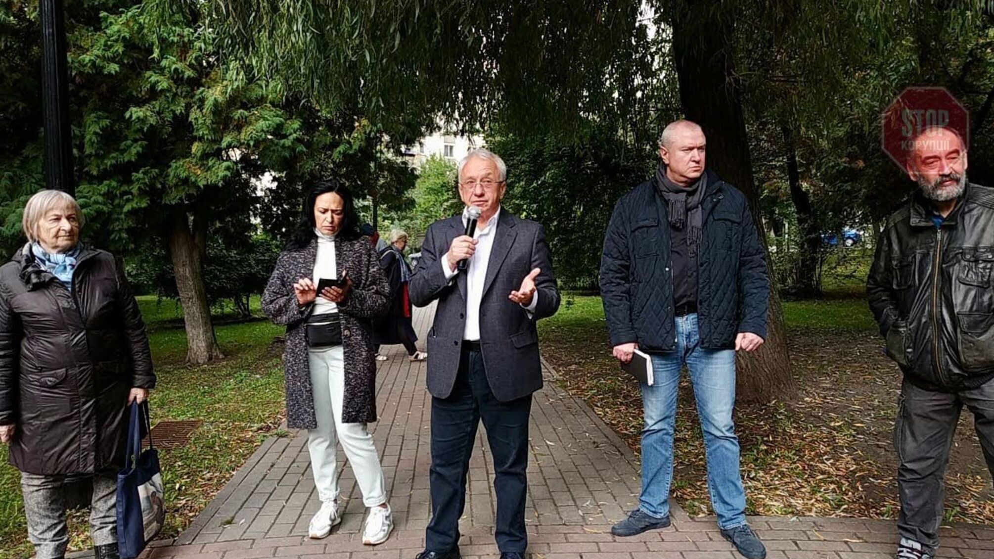 Нардеп Кучеренко пообіцяв киянам зберегти Чкалівський сквер