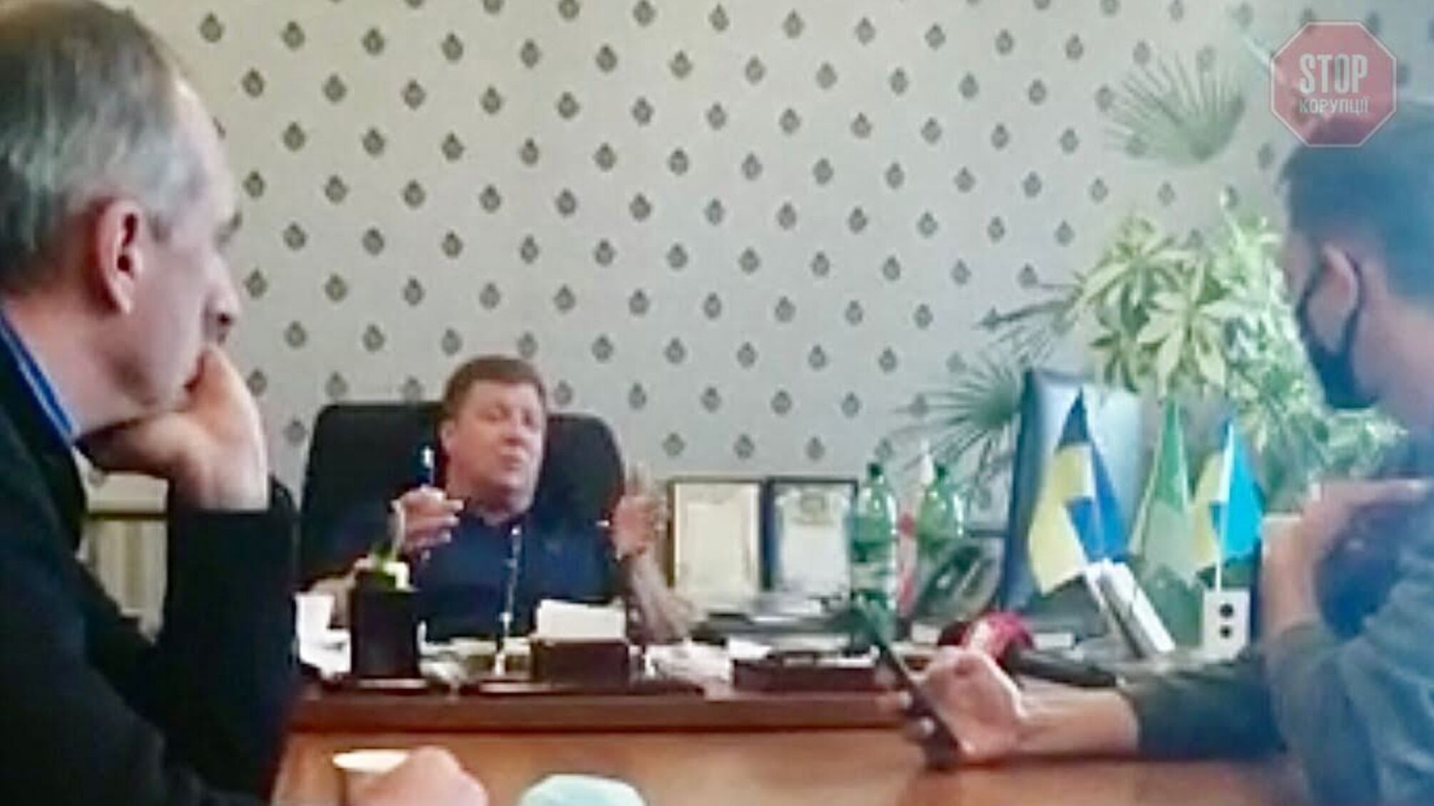 Голова РДА з Харківщини погрожував журналістам «відбити печінку» – відео