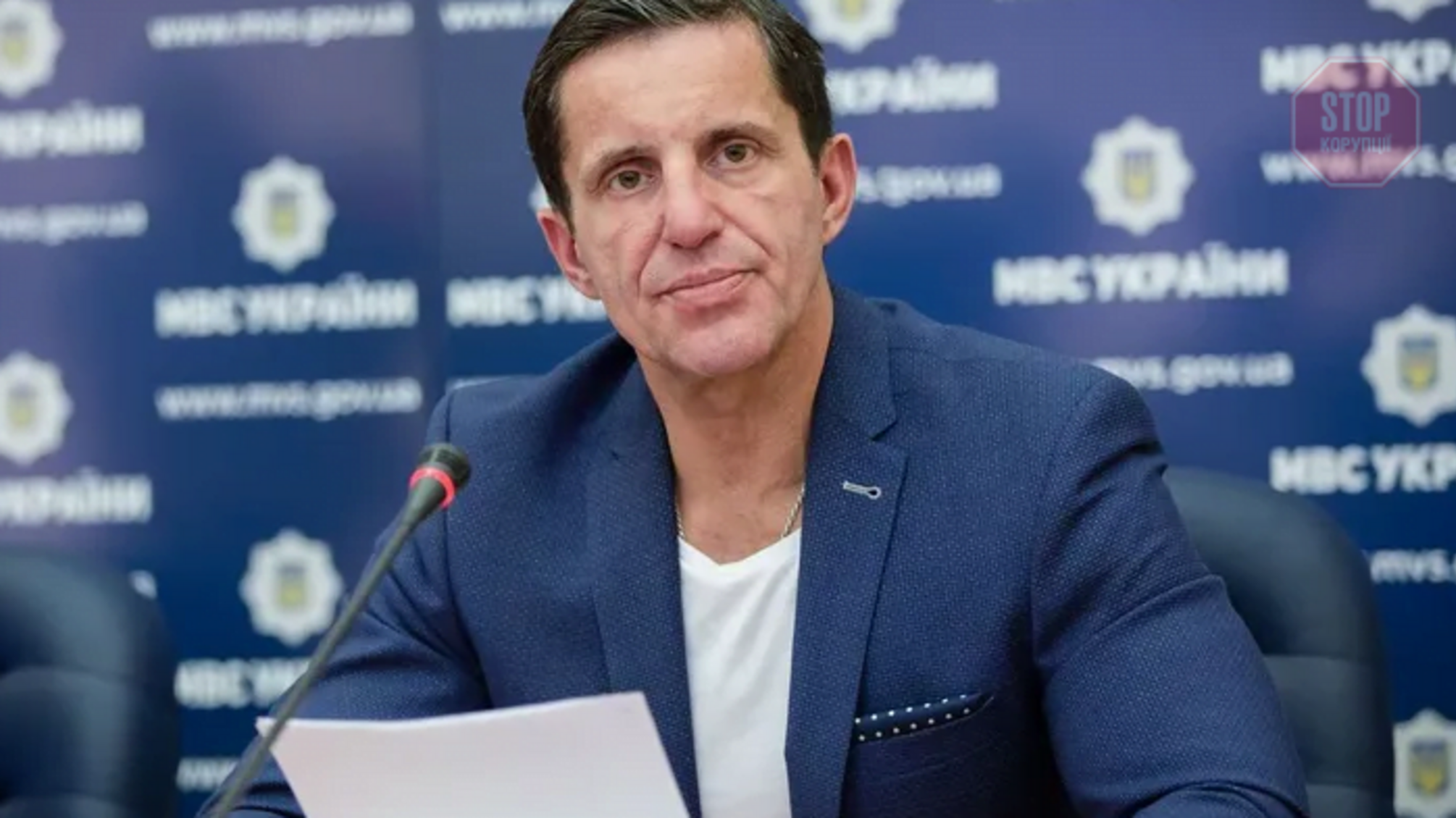 Шкіряк просить не застосовувати насильства до волонтерів, які проводитимуть опитування президента