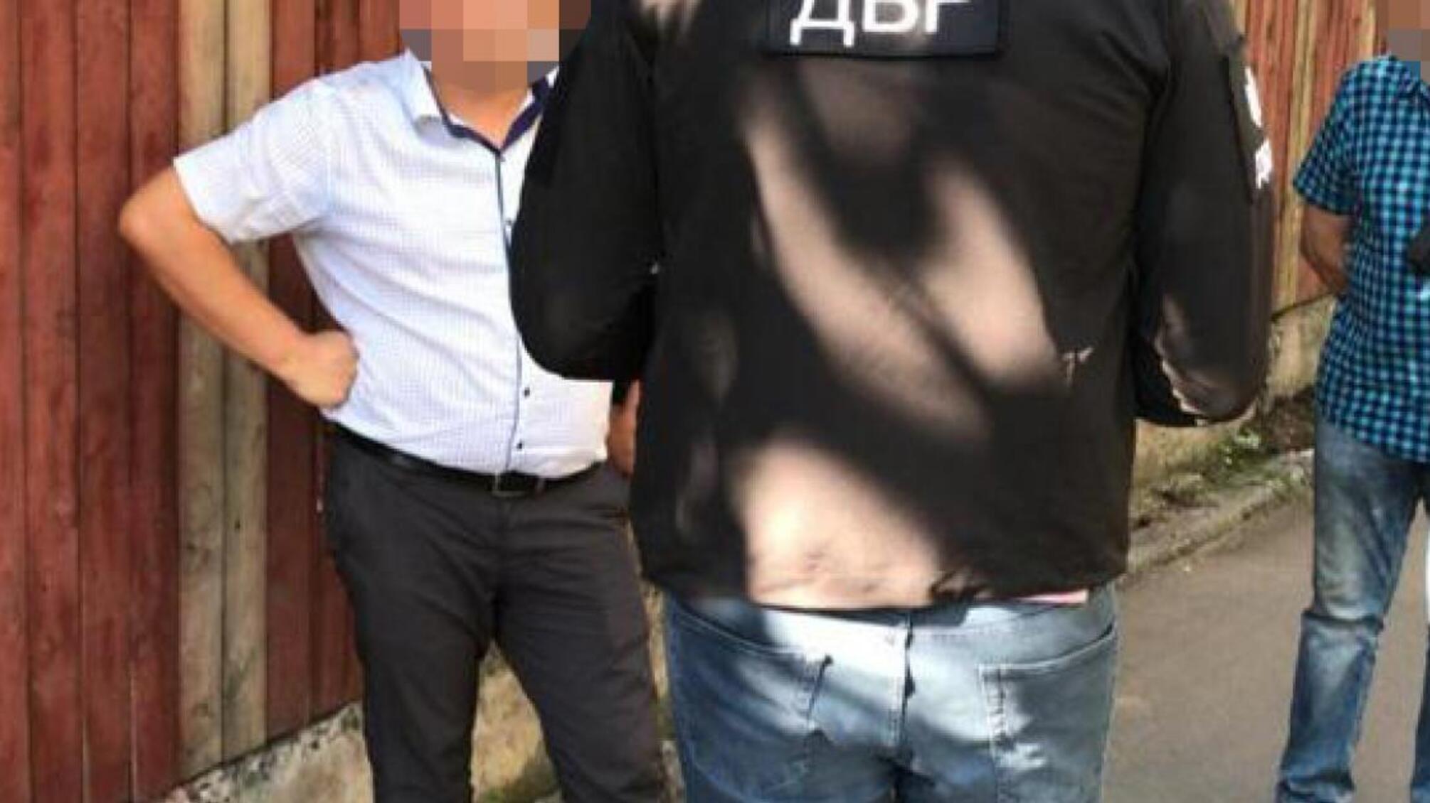 Хабар за зняття майна з податкової застави – податківець з Ірпеня постане перед судом