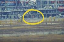 На брухт: бойовики на Донбасі розбирають Донецький аеропорт (відео)