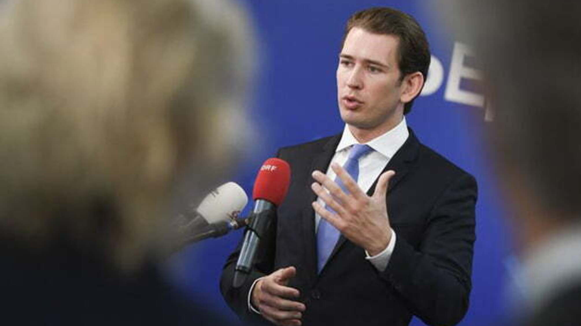 Курц назвав збройний напад у центрі Відня моторошним терактом