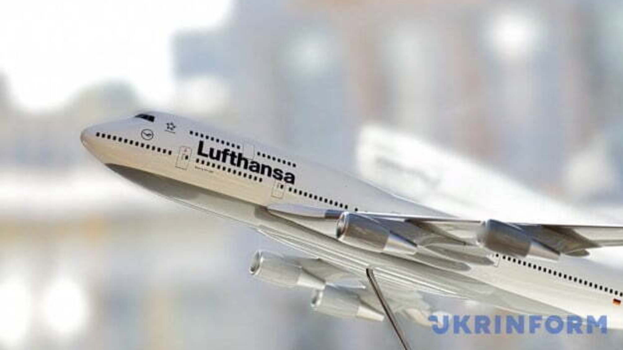 Lufthansa почала пропонувати спальні місця в економ-класі