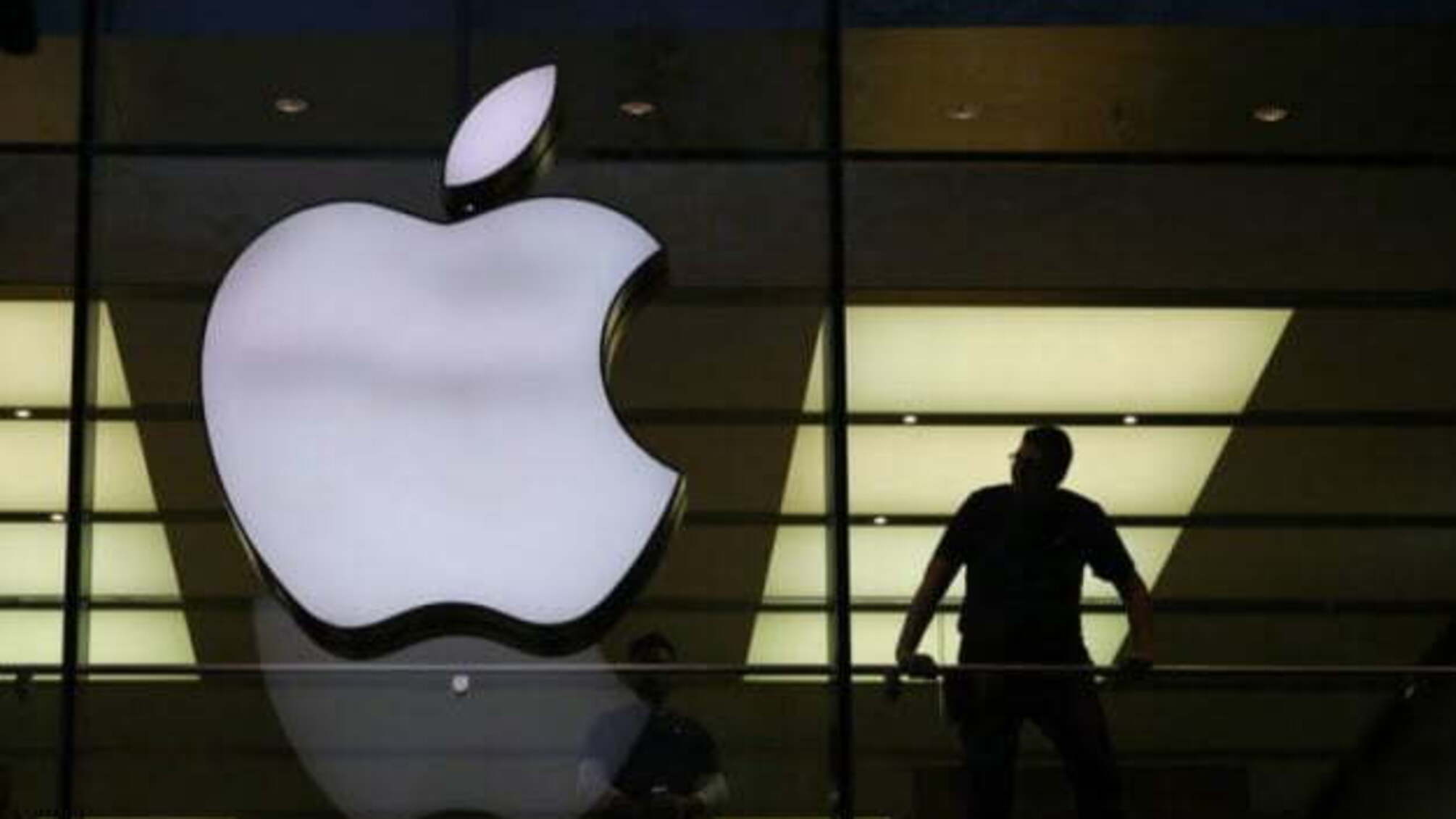 Експлуатація студентів: Apple «заморозила» роботу з тайською фірмою, що збирає iPhone