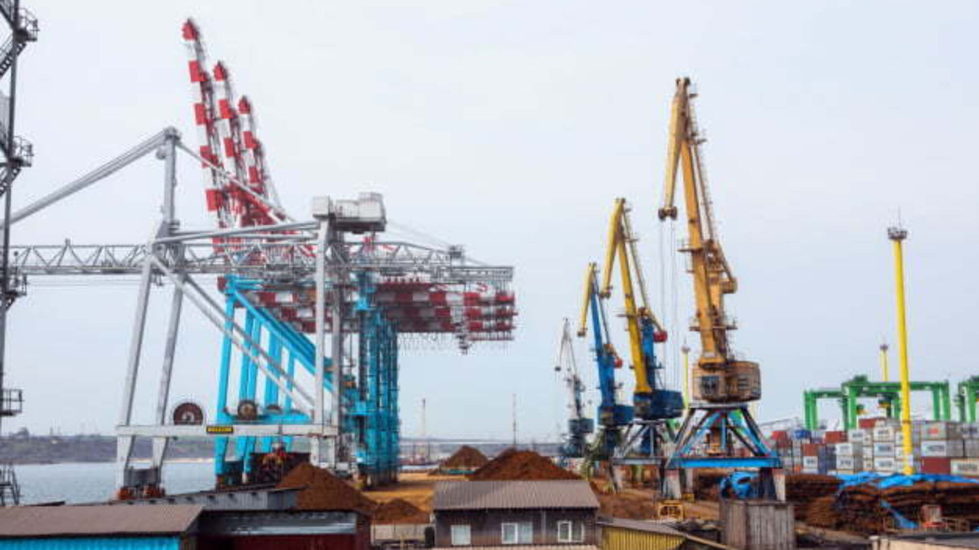 Порт Південний досяг рекордного обсягу вантажопереробки