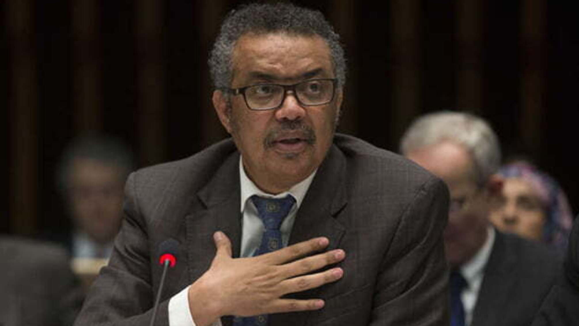 COVID-вакцина сама по собі не зупинить пандемію – глава ВООЗ