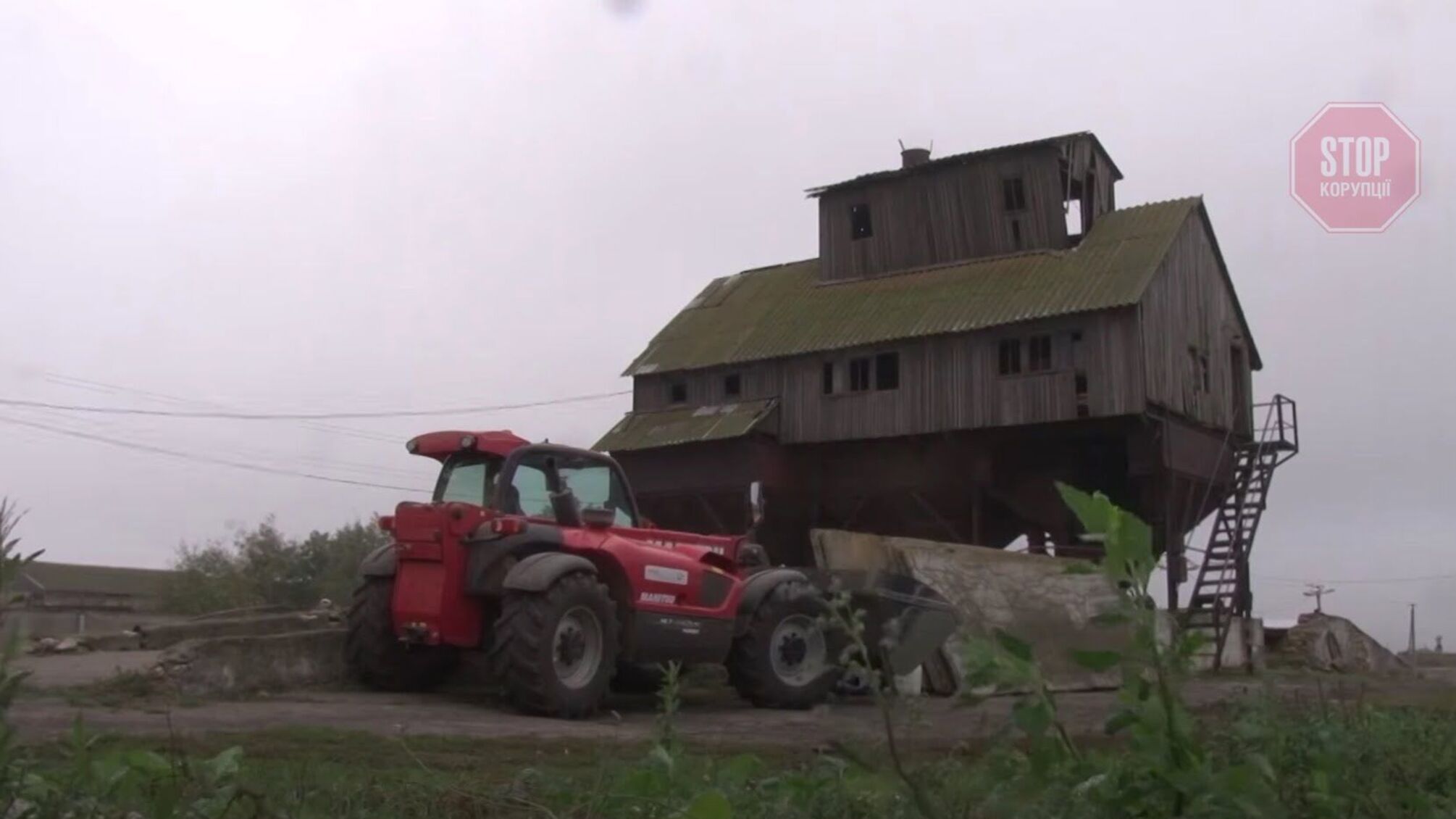 Захоплення агрофірми на Херсонщині: псевдодиректор Василиха блокує розгляд справи в суді та Мін’юсті