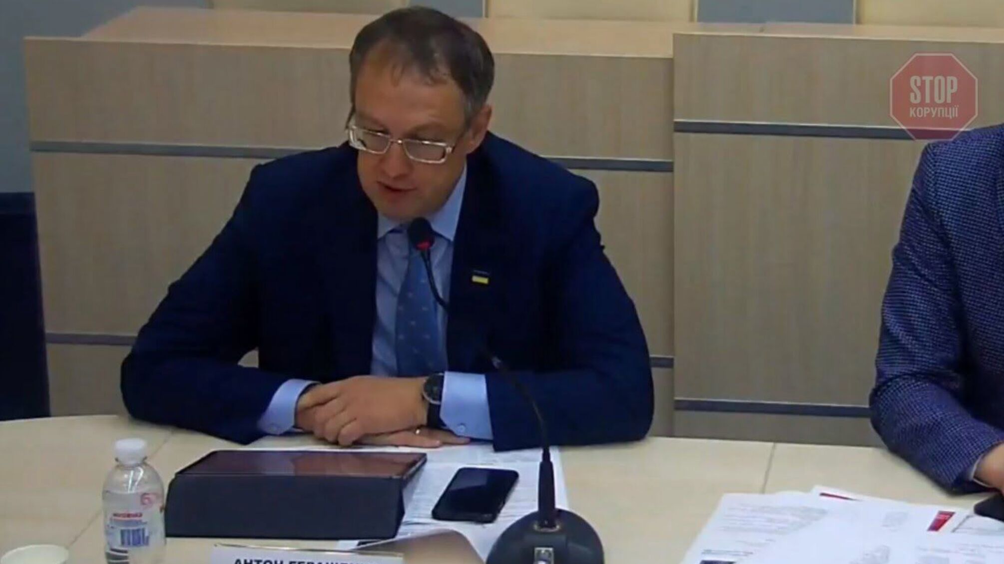 Геращенко розгляне питання перекваліфікації справи щодо нападу на журналістів людьми депутата Роя