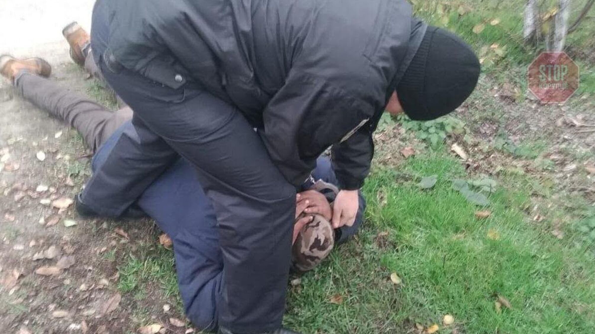 Вбив друга та пішов спати: на Київщині затримали 47-річного чоловіка (фото)