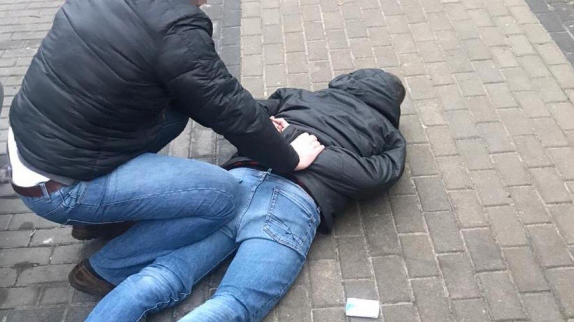 100 000 доларів США за посаду керівника відділення поліції Рівненщини – старшому інспектору поліції обрано запобіжний захід