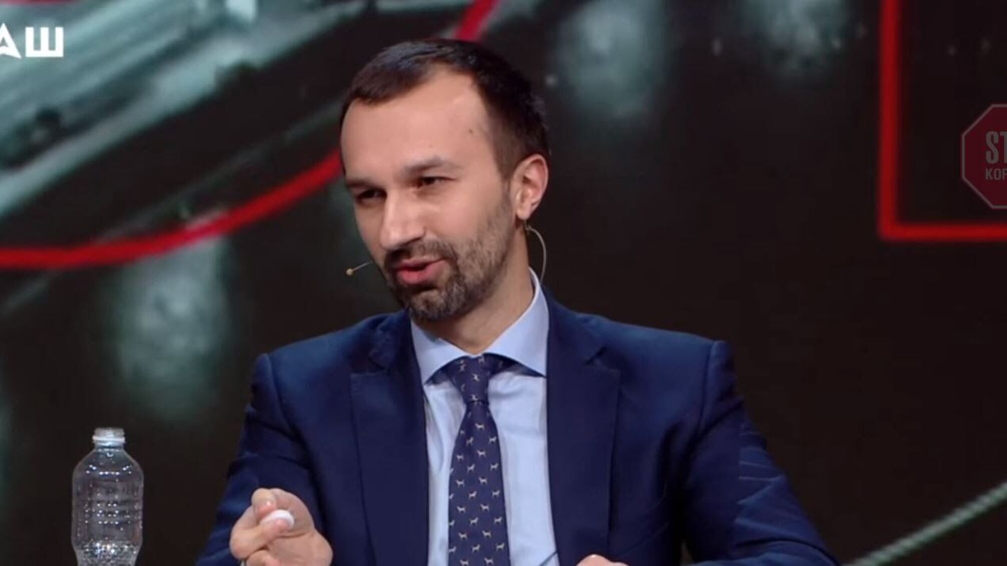 “Залізничник” Лещенко з зарплатнею у 332 тисячі гривень не зміг відповісти на питання про 'Укрзалізницю' (відео)