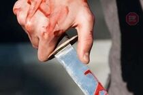 У Тернополі невідомий з ножем порізав чоловіка