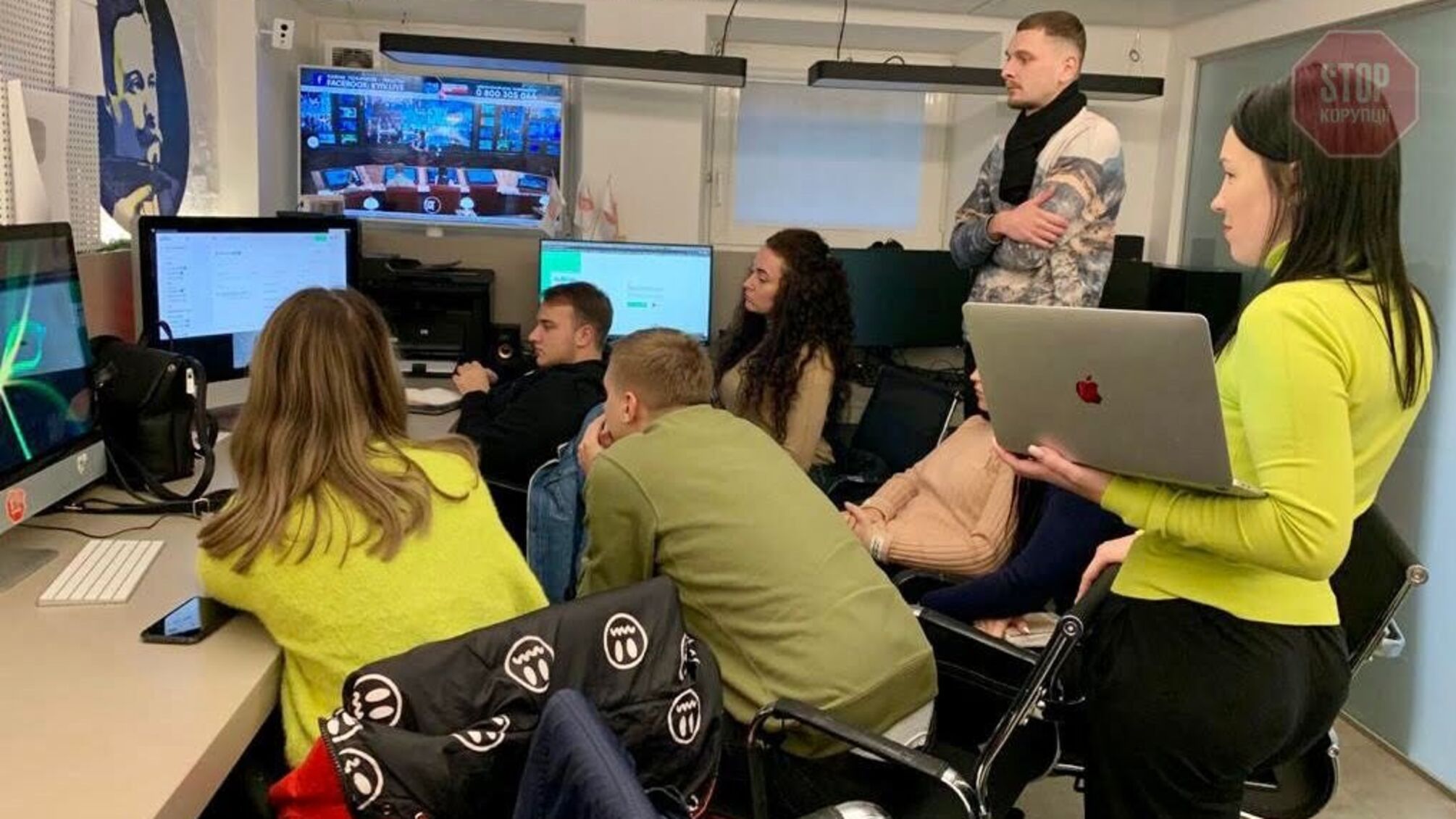 «Відкриті» офшори: журналісти проєкту «Стоп корупції» розкриють таємниці бізнесу українських політиків