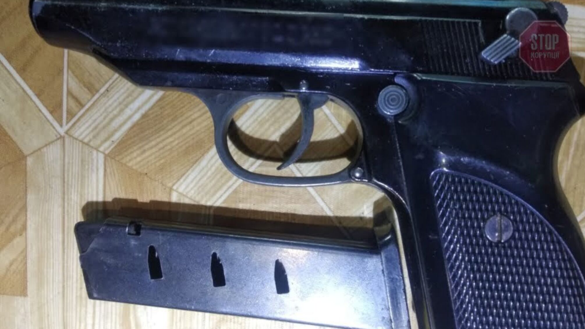 На Сумщині поліція вилучила з незаконного обігу зброю, боєприпаси та порох