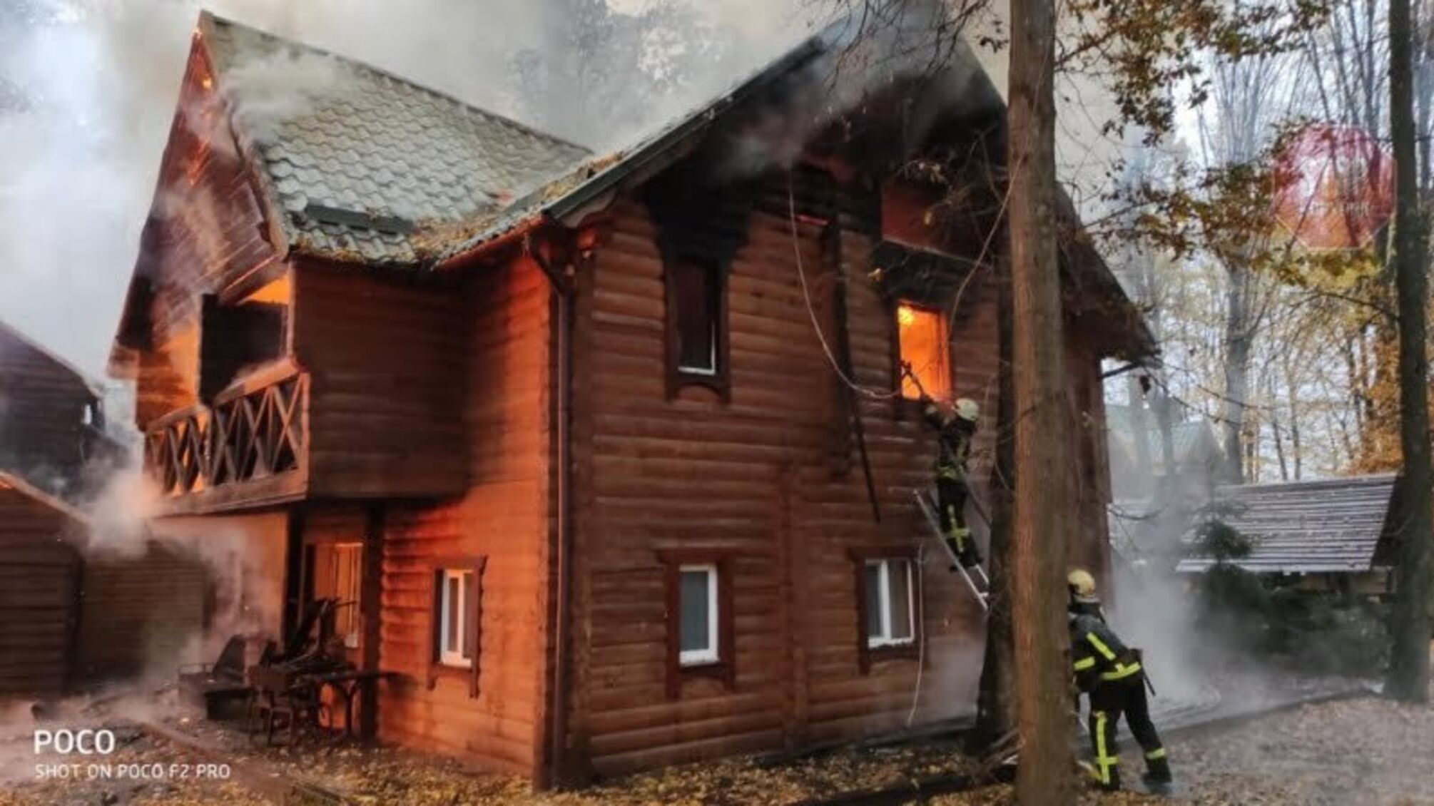 У Житомирській області спалахнув гостинно-ресторанний комплекс