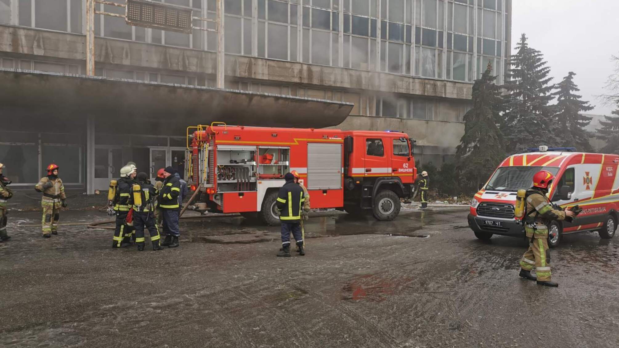 Київська область: ліквідовано загоряння в будівлі державного підприємства