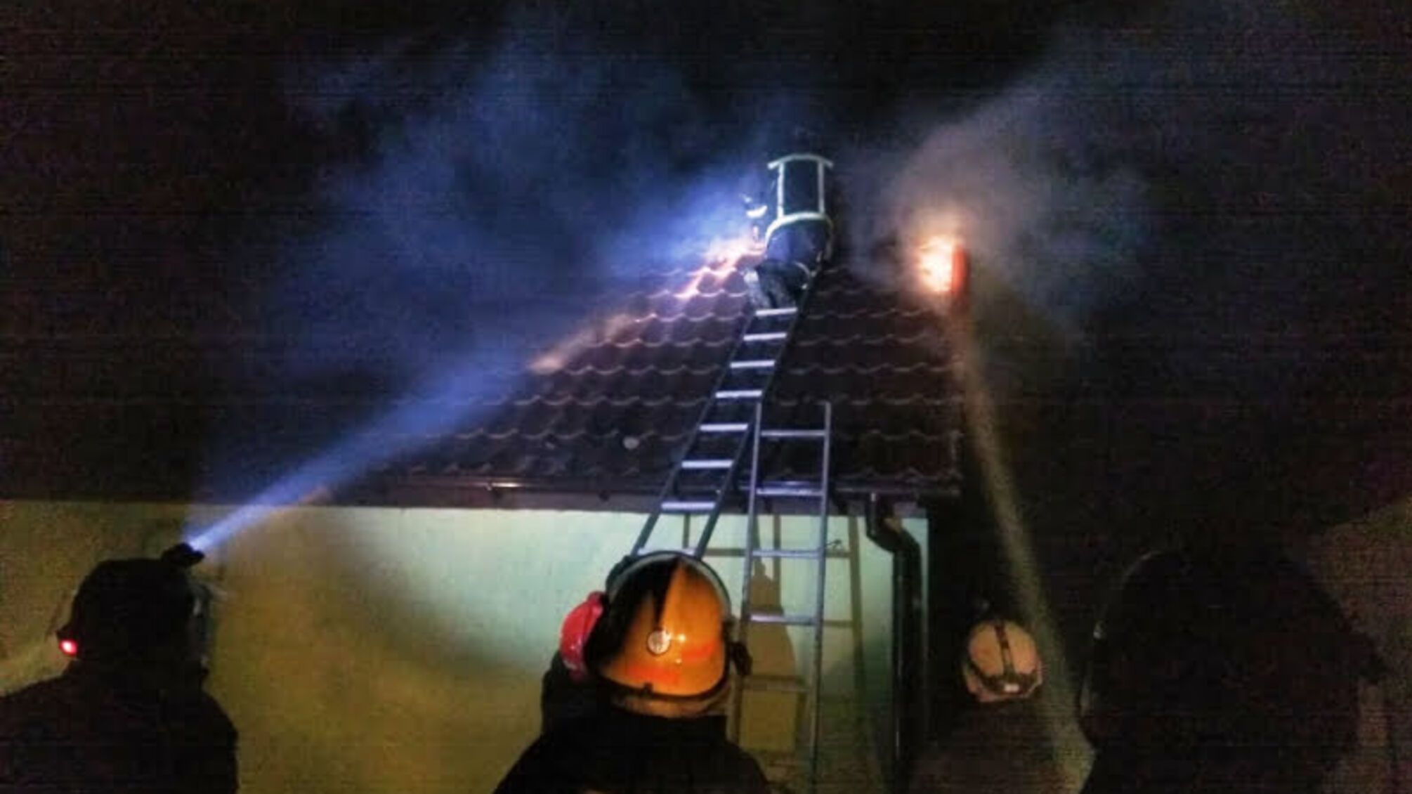 Житомирська область: за добу рятувальники ліквідували п’ять пожеж, три з яких у житловому секторі