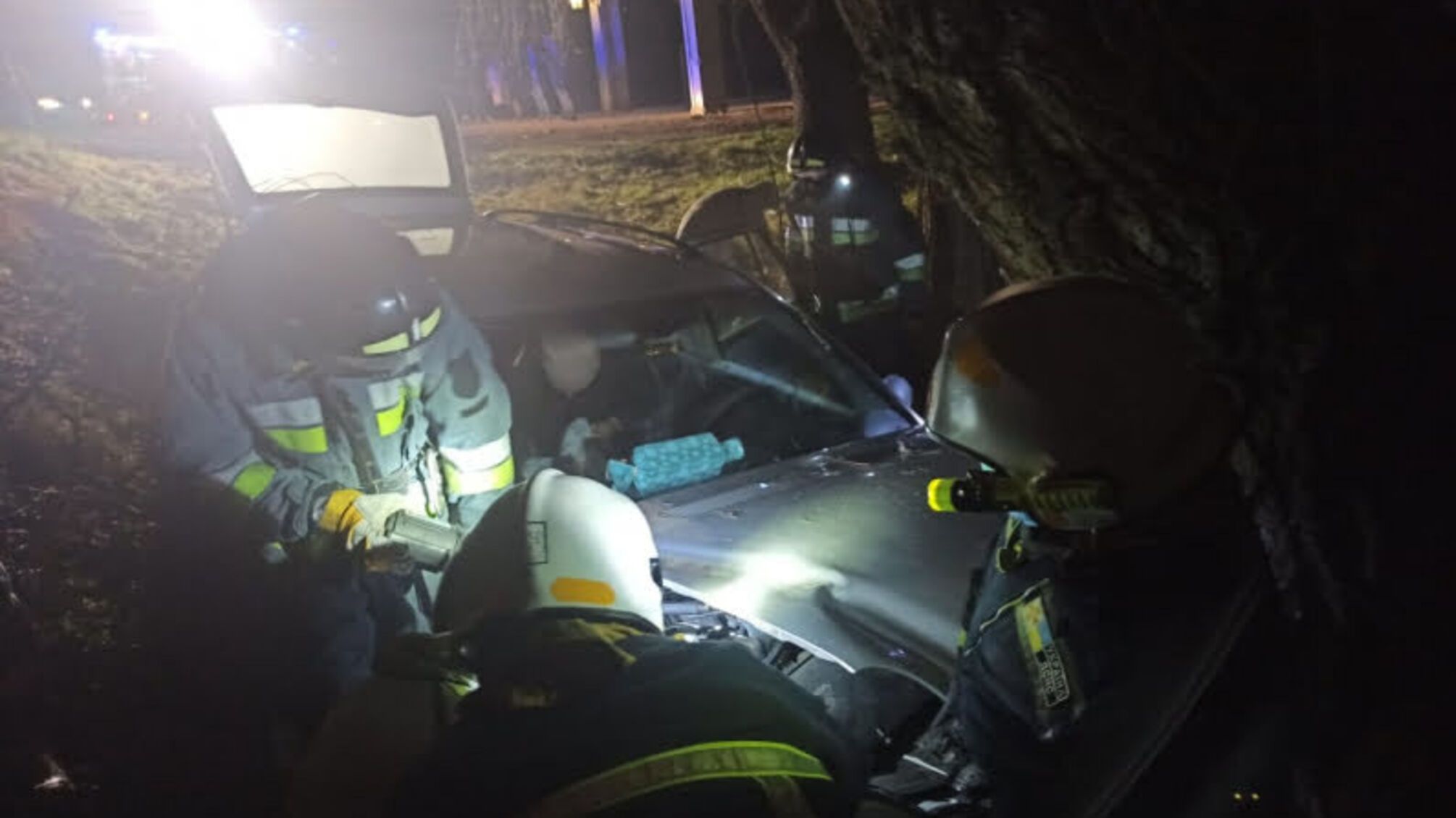 Івано-Франківська область: рятувальники ліквідовували наслідки ДТП