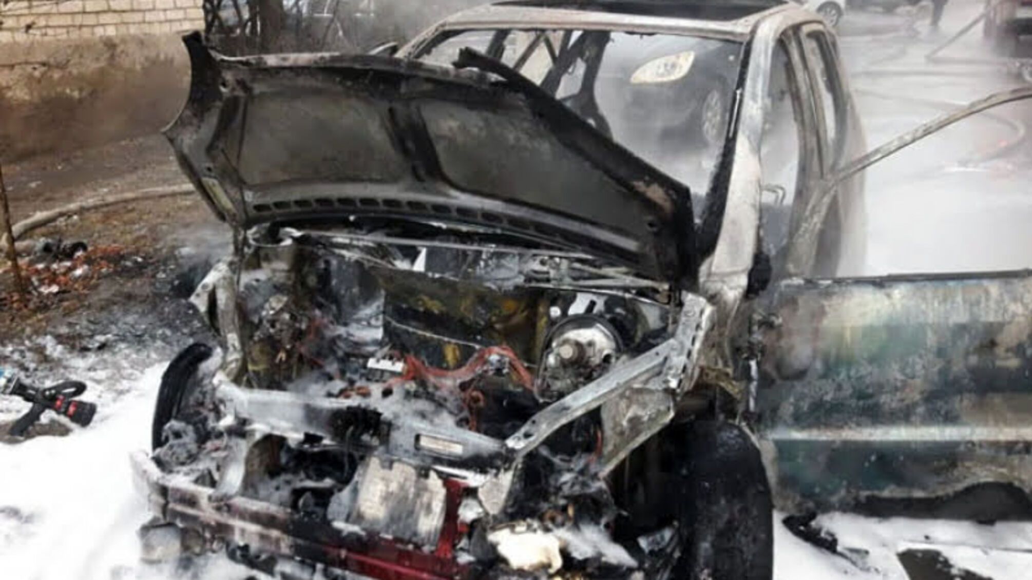 м. Дніпро: вогнеборці ліквідували займання легкового автомобіля
