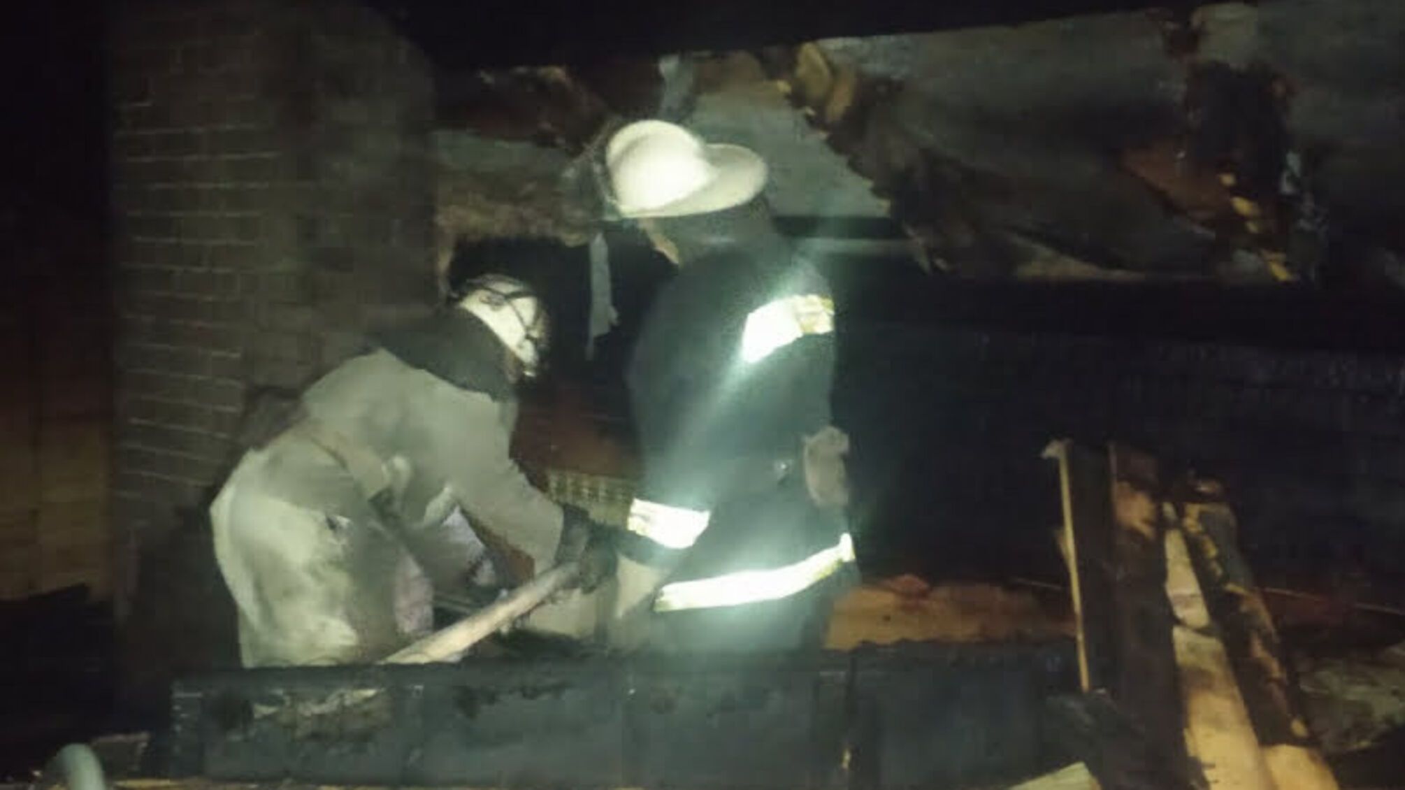 Харківська область: вогнеборці врятували дачний будинок від знищення вогнем