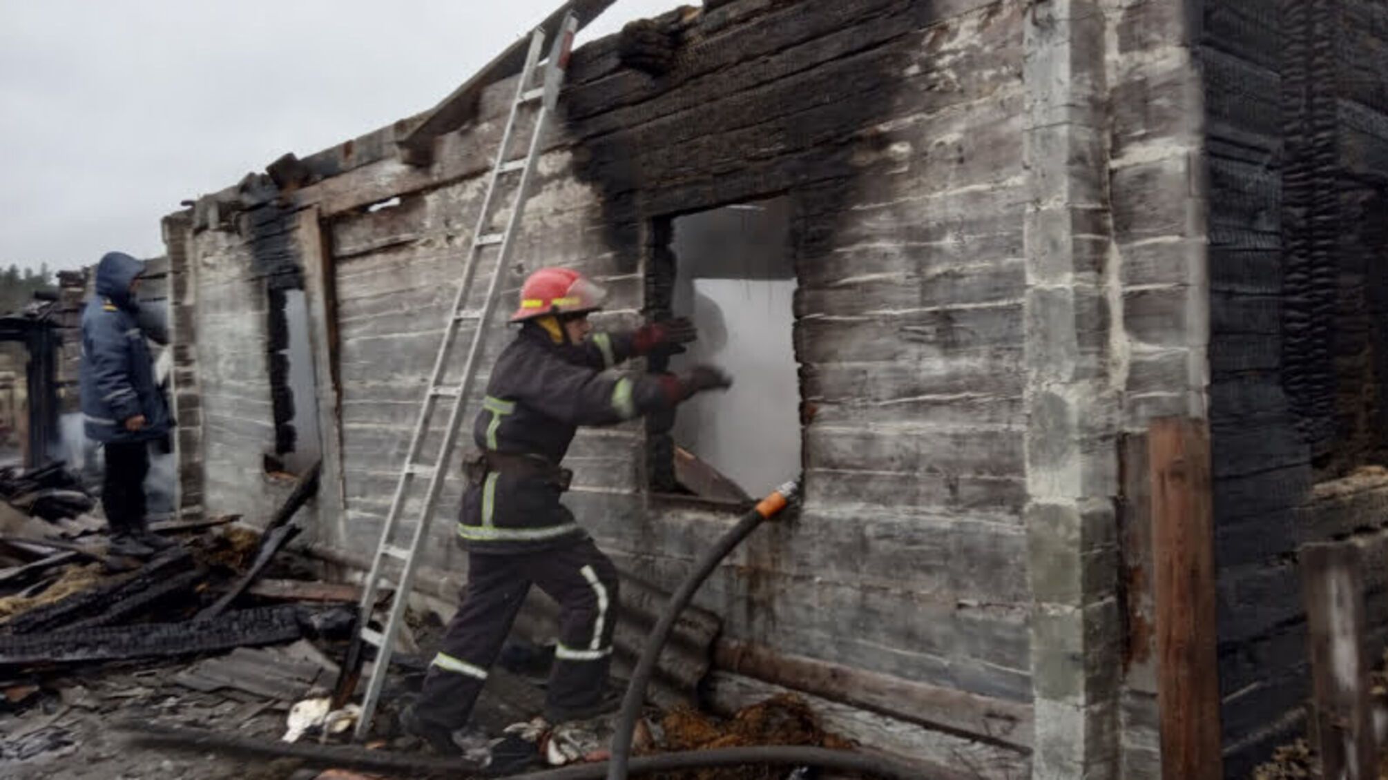Житомирська область: за минулу добу під час пожеж у помешканнях загинуло троє чоловіків