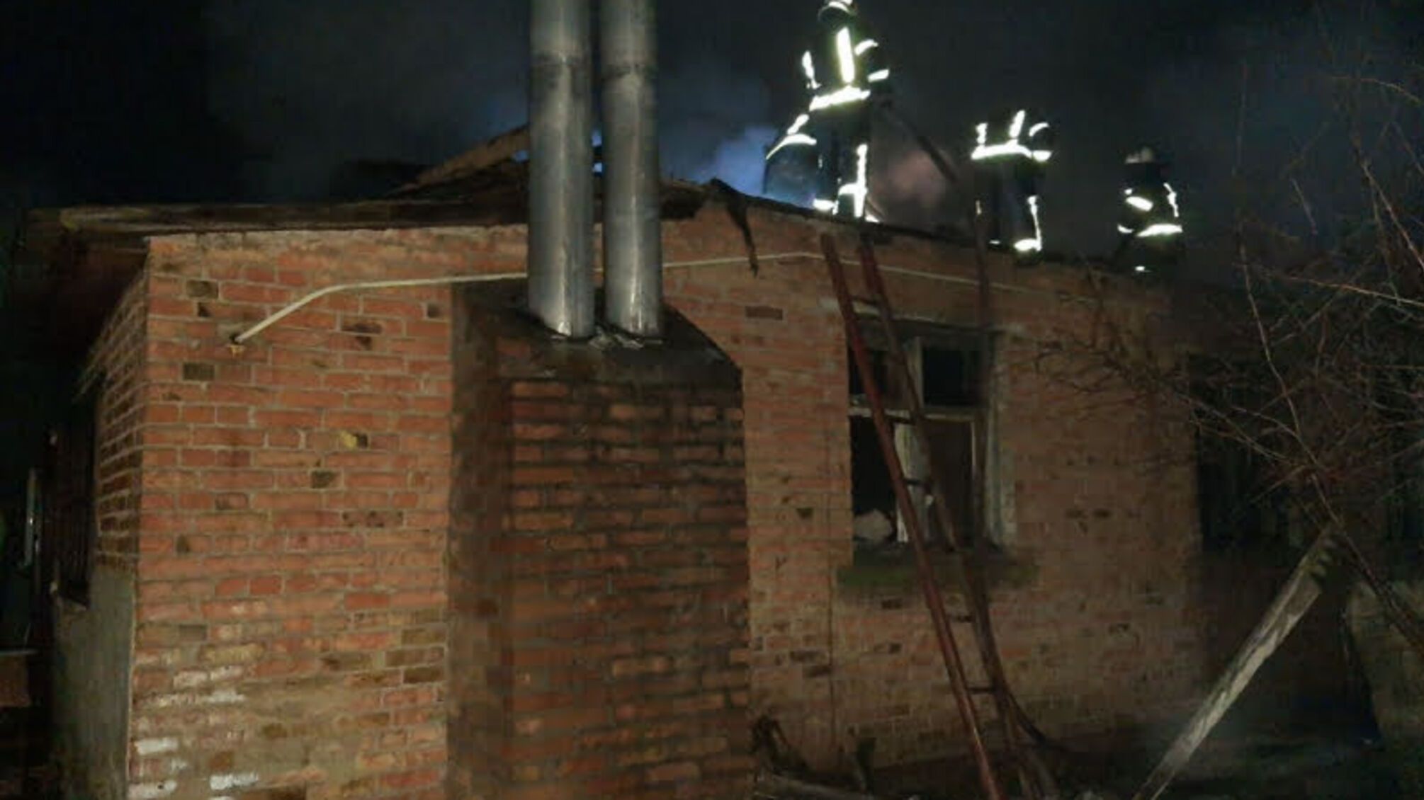 Сумська область: ліквідовано пожежу в багатоквартирному житловому будинку