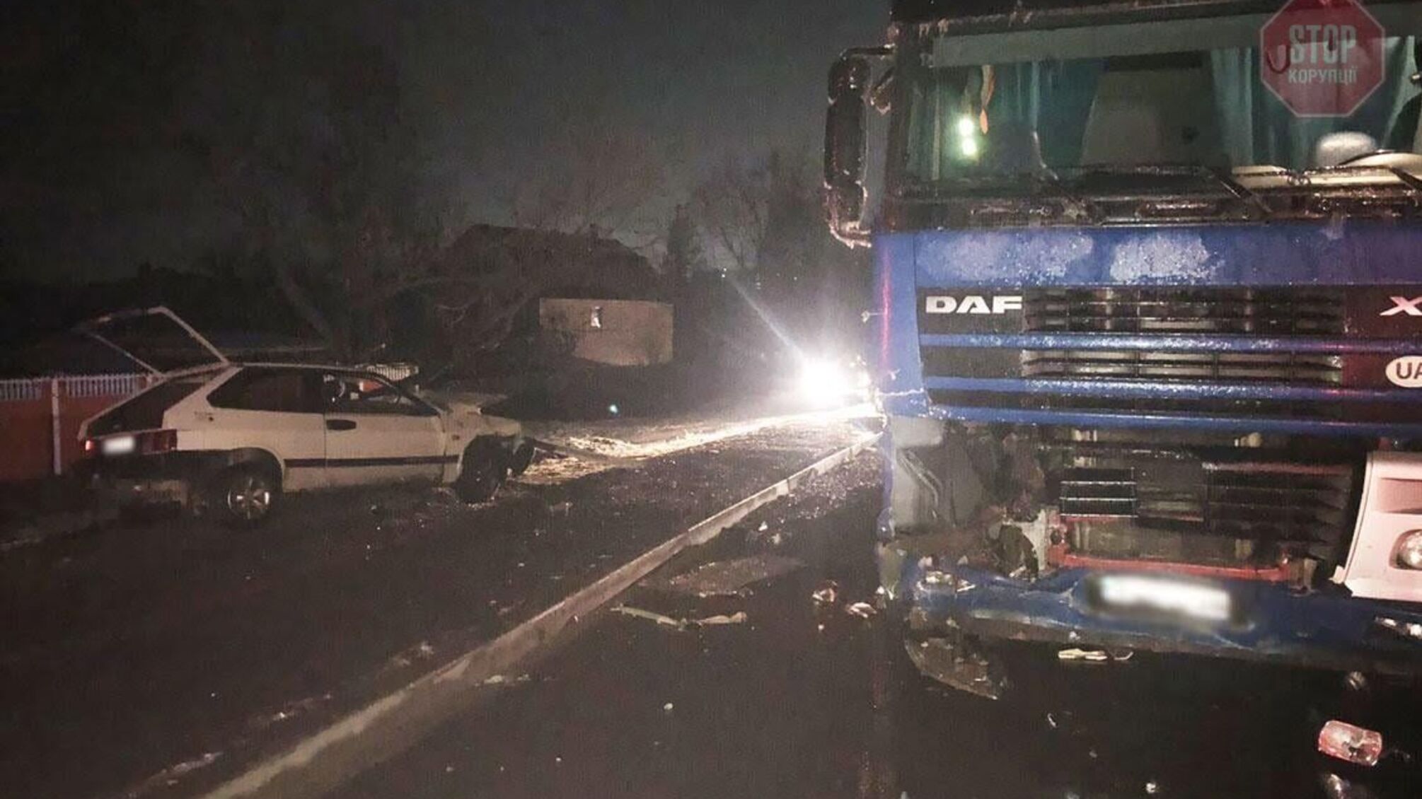 Загинула жінка, двох дітей госпіталізували: у Чернігові сталася страшна ДТП (фото)