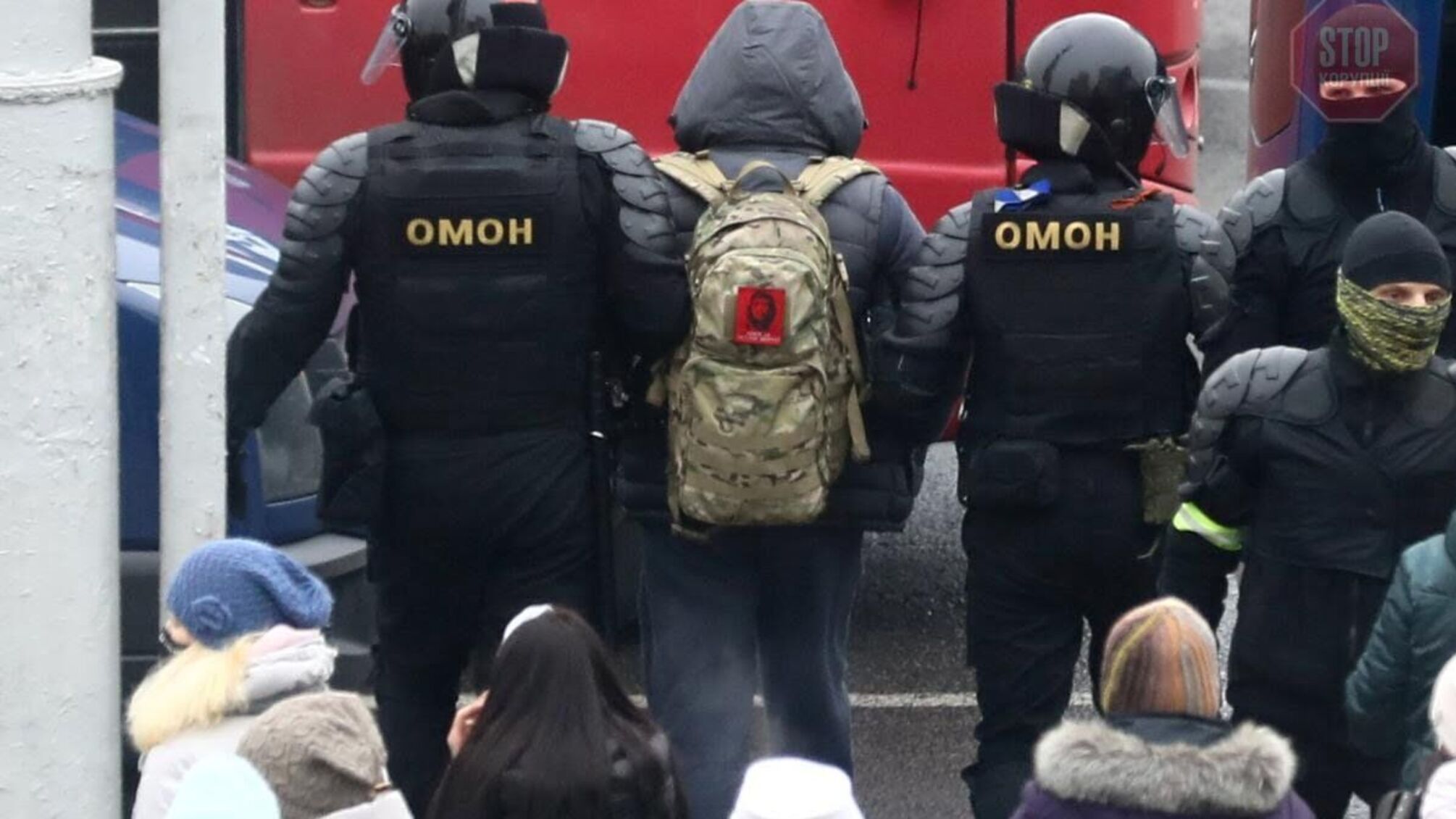 Ексберкутівці-втікачі займаються розгонами мирних протестів в Білорусі, — ЗМІ