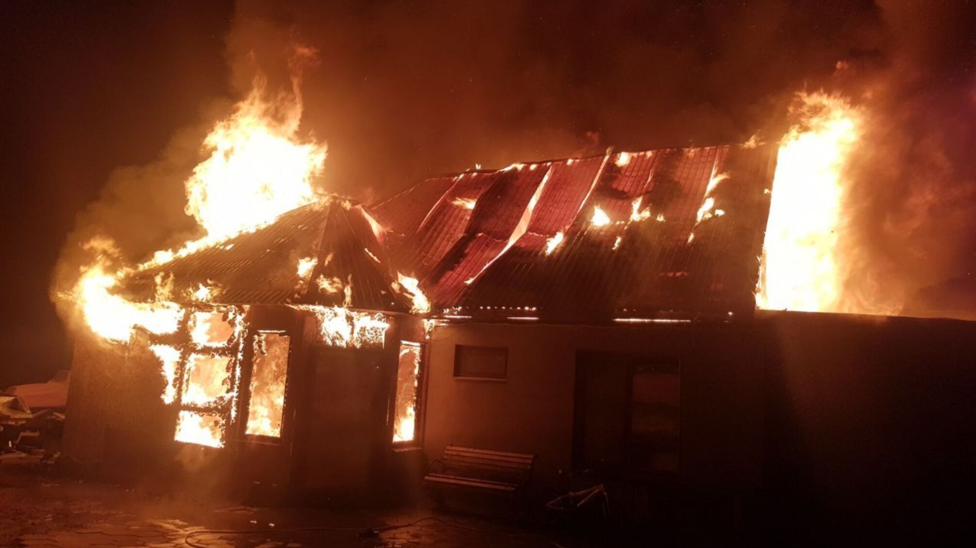 Одеська область: рятувальники ліквідували загорання житлового будинку