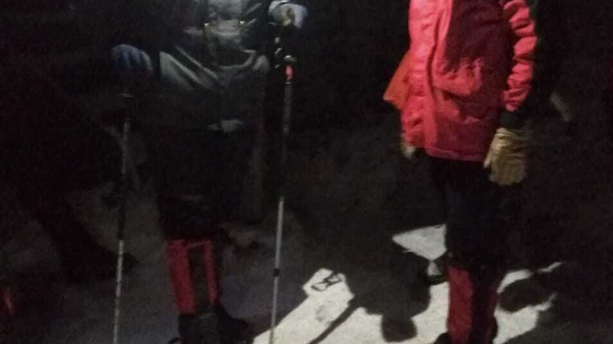 Івано Франківська область:рятувальники транспортували травмованого туриста