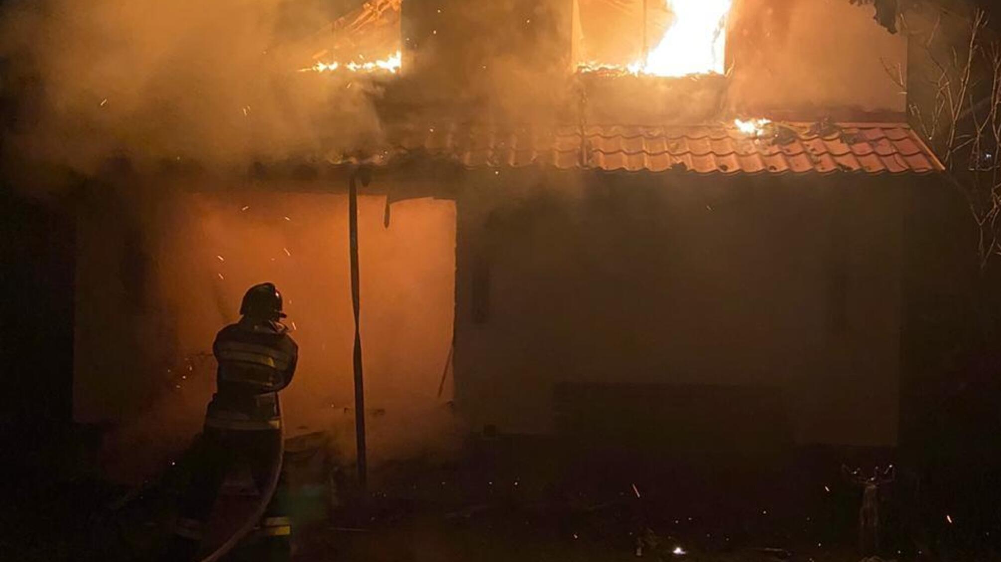 Івано-Франківська область: вогнеборці ліквідували пожежу будівлі в місті Івано-Франківськ