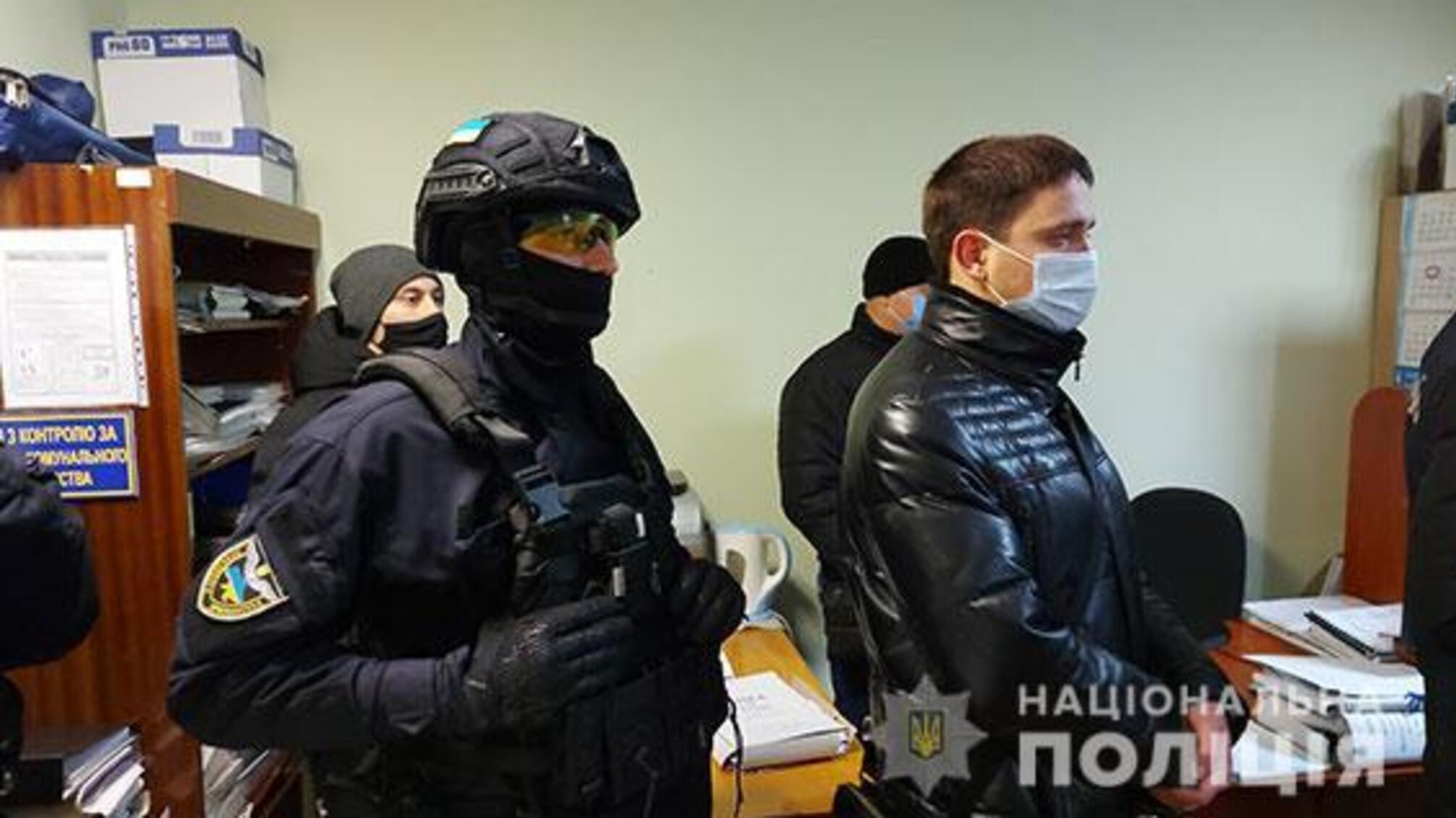 Миколаївські правоохоронці повідомили про підозру у службовій недбалості зі збитками на понад 200 тисяч гривень посадовцю одного з підрозділів міськради