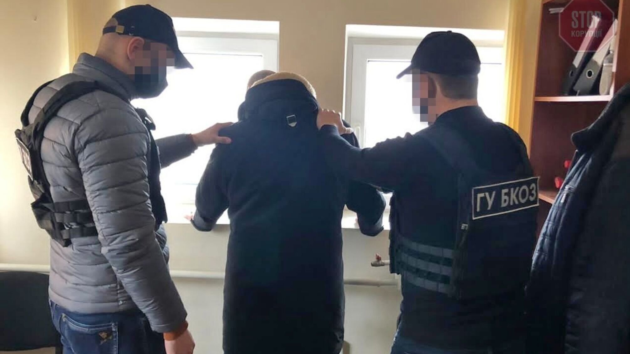 Організували корупційну схему: на Тернопільщині СБУ затримала двох топ-чиновників ДАБІ