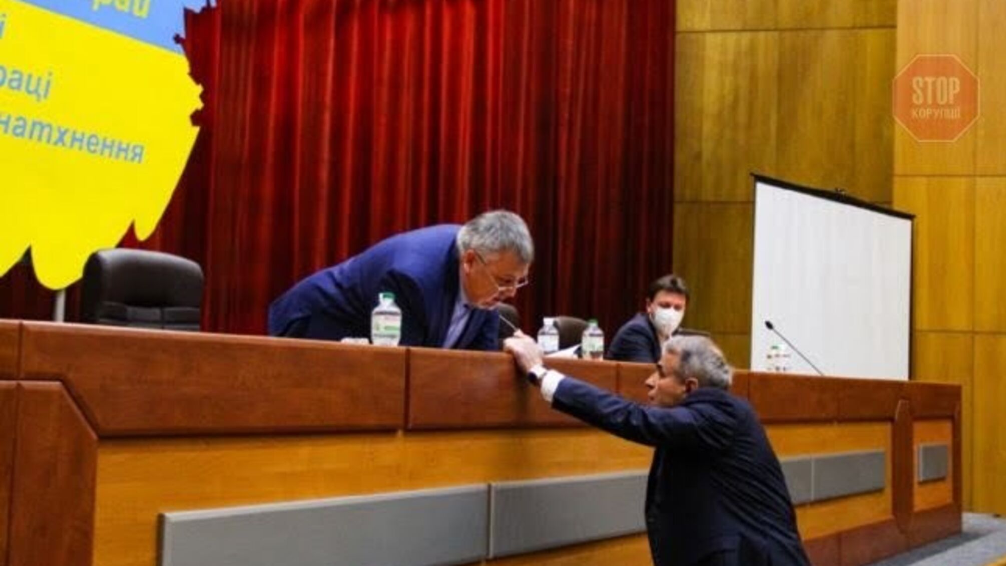 В Запорожье в третий раз за две недели переизбран глава областной государственной администрации