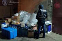 Продавали через месенджери: на Дніпропетровщині виготовляли сурогатний алкоголь (фото)